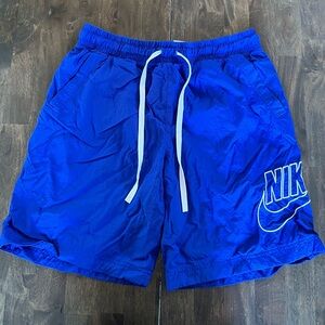 Nike Woven Alumni Shorts